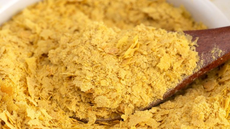 What Is Nutritional Yeast And How To Use It