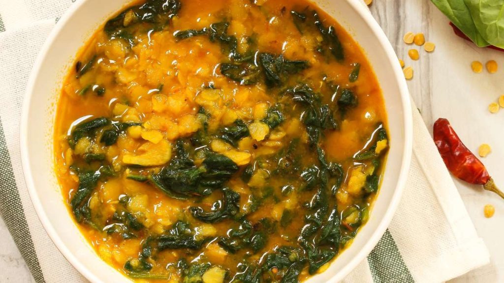 Dal Palak (Spinach and Lentils Curry)